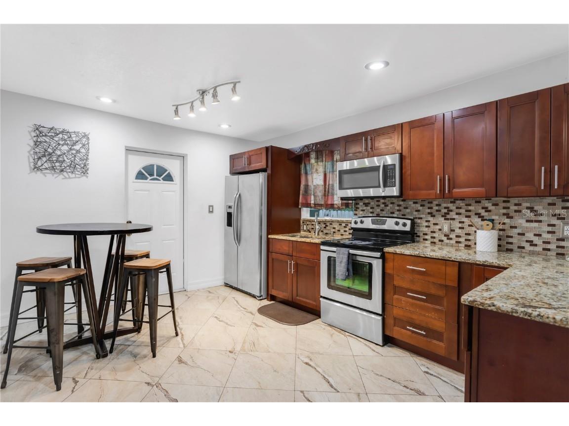 2916 W Crest Avenue Tampa FL 33614 TB8384069 image9