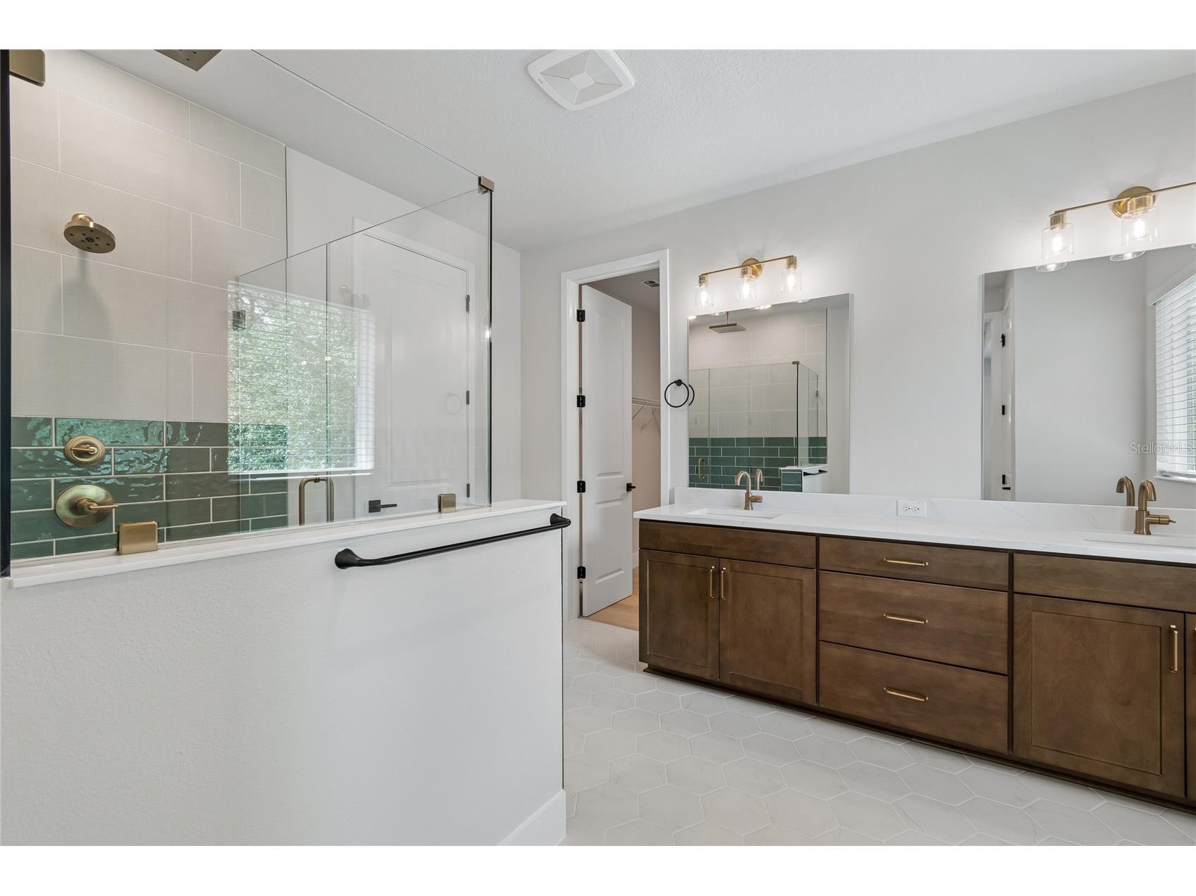 2916 W Ellis Drive Tampa FL 33611 TB8486037 image24