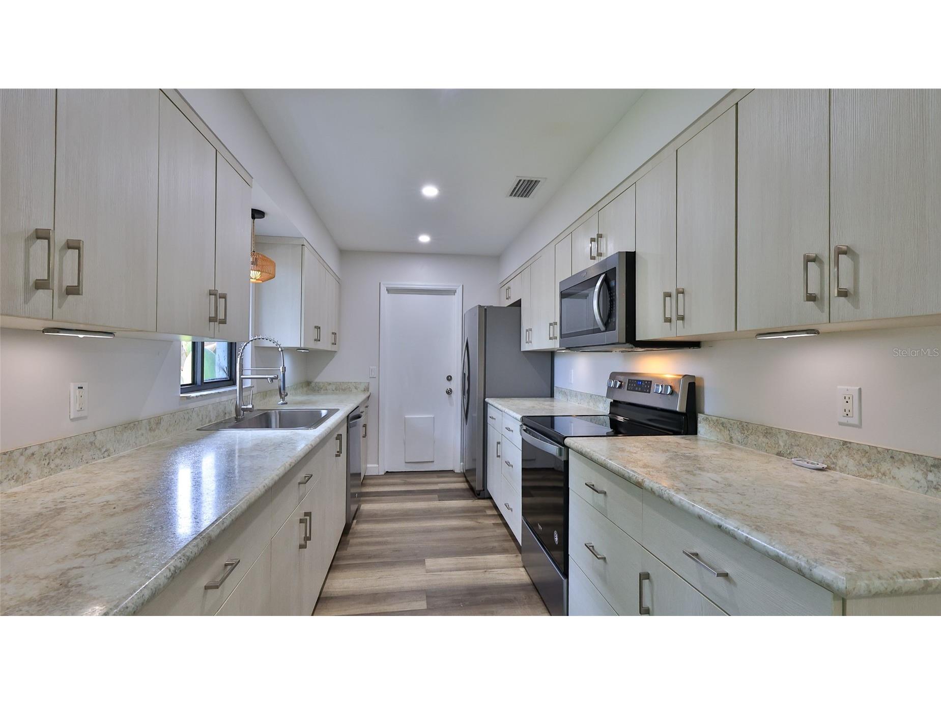 2917 Sabal Palm Drive Edgewater FL 32141 NS1087649 image10