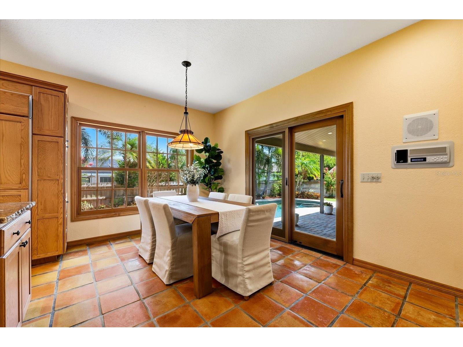 2917 Sandpiper Place Clearwater FL 33762 TB8521322 image5
