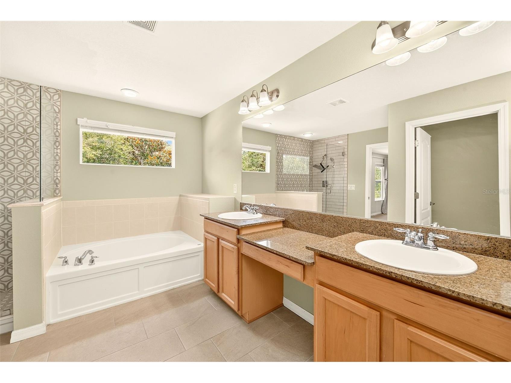 2917 Winglewood Circle Lutz FL 33558 TB8527338 image21