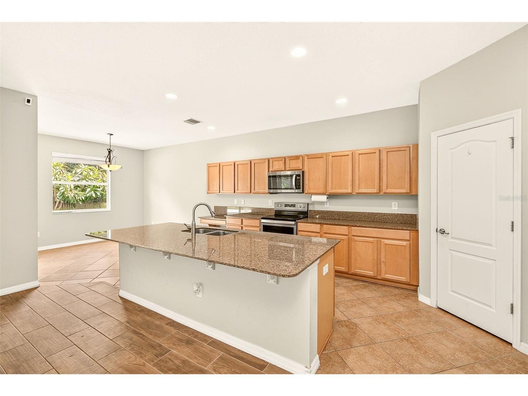 2917 Winglewood Circle Lutz FL 33558 TB8527338 image8