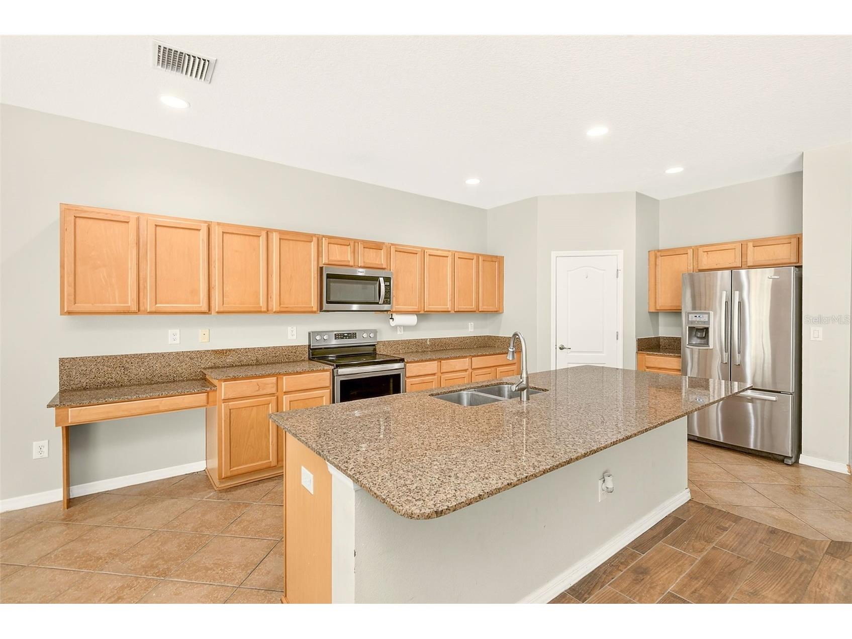 2917 Winglewood Circle Lutz FL 33558 TB8527338 image9