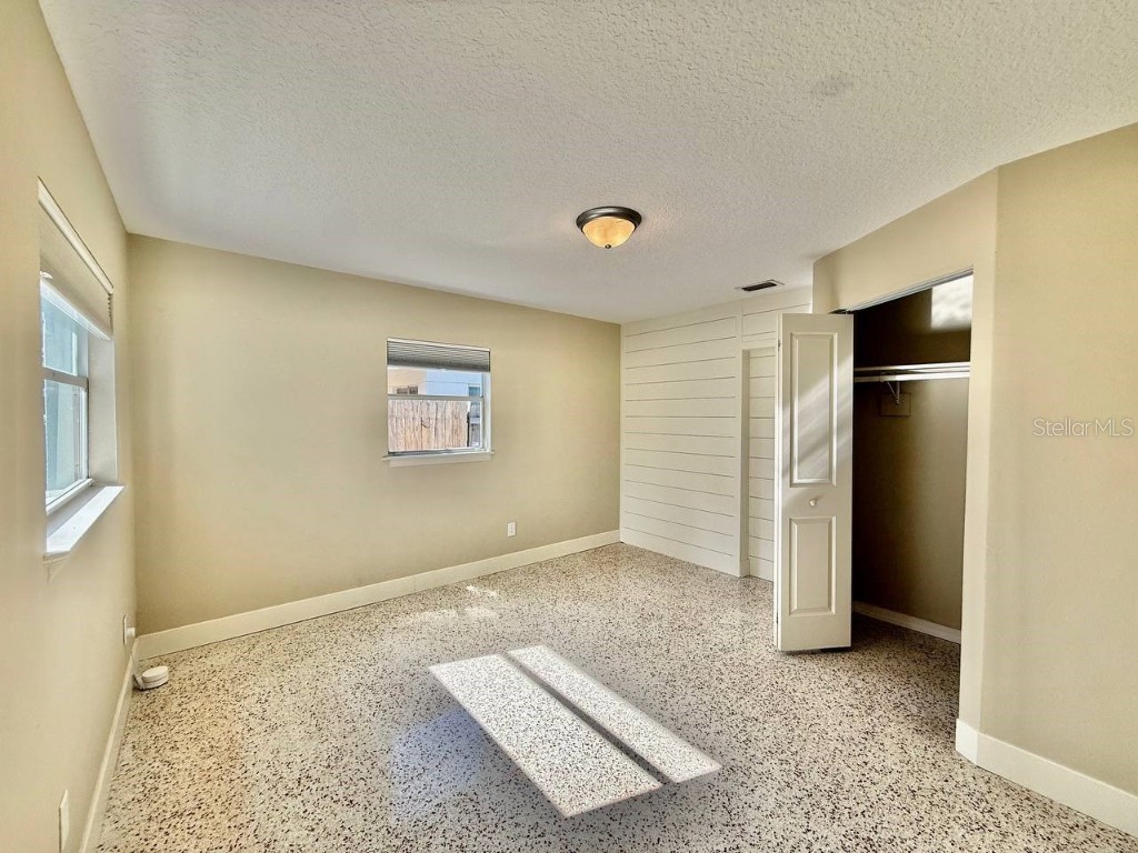 2918 10th Avenue N Saint Petersburg FL 33713 TB8451543 image21