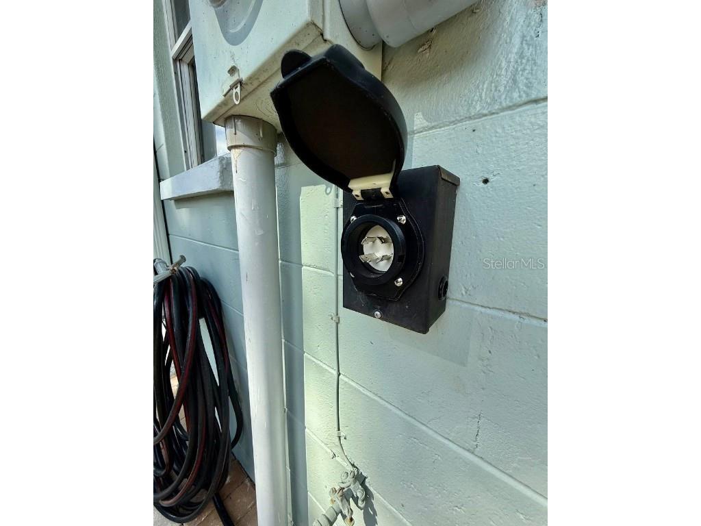 2918 10th Avenue N Saint Petersburg FL 33713 TB8451543 image39