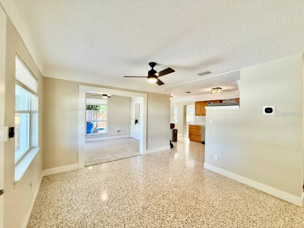 2918 10th Avenue N Saint Petersburg FL 33713 TB8451543 image4