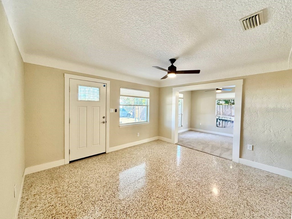 2918 10th Avenue N Saint Petersburg FL 33713 TB8451543 image5