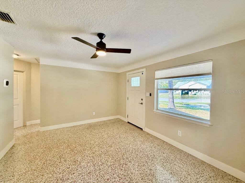 2918 10th Avenue N Saint Petersburg FL 33713 TB8451543 image6