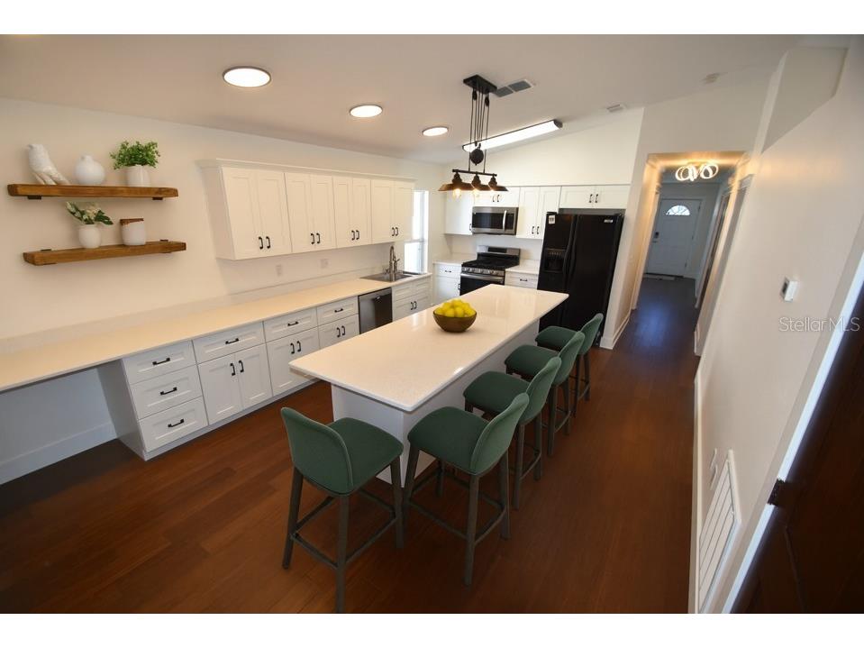 2918 10th Street N Saint Petersburg FL 33704 TB8439997 image2