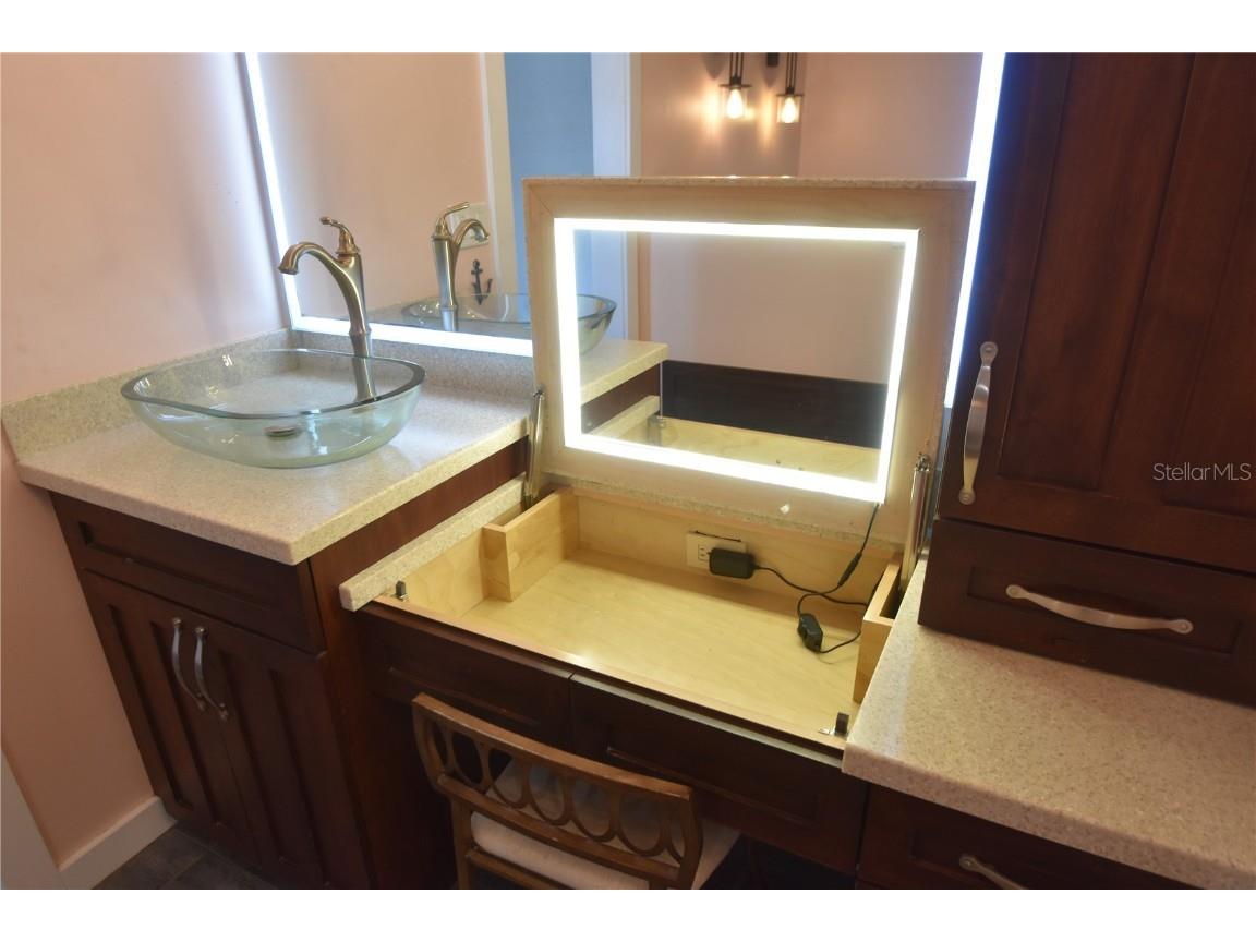 2918 10th Street N Saint Petersburg FL 33704 TB8439997 image25