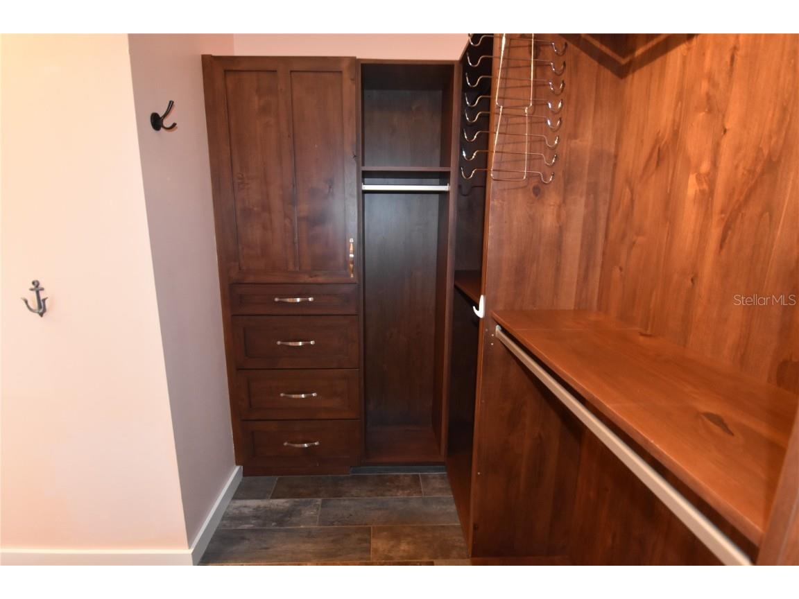 2918 10th Street N Saint Petersburg FL 33704 TB8439997 image28