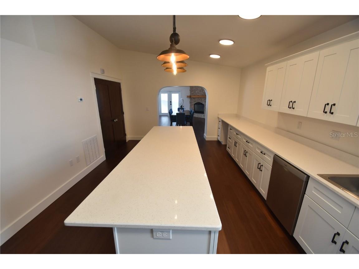 2918 10th Street N Saint Petersburg FL 33704 TB8439997 image31