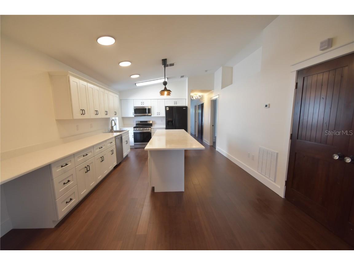 2918 10th Street N Saint Petersburg FL 33704 TB8439997 image33