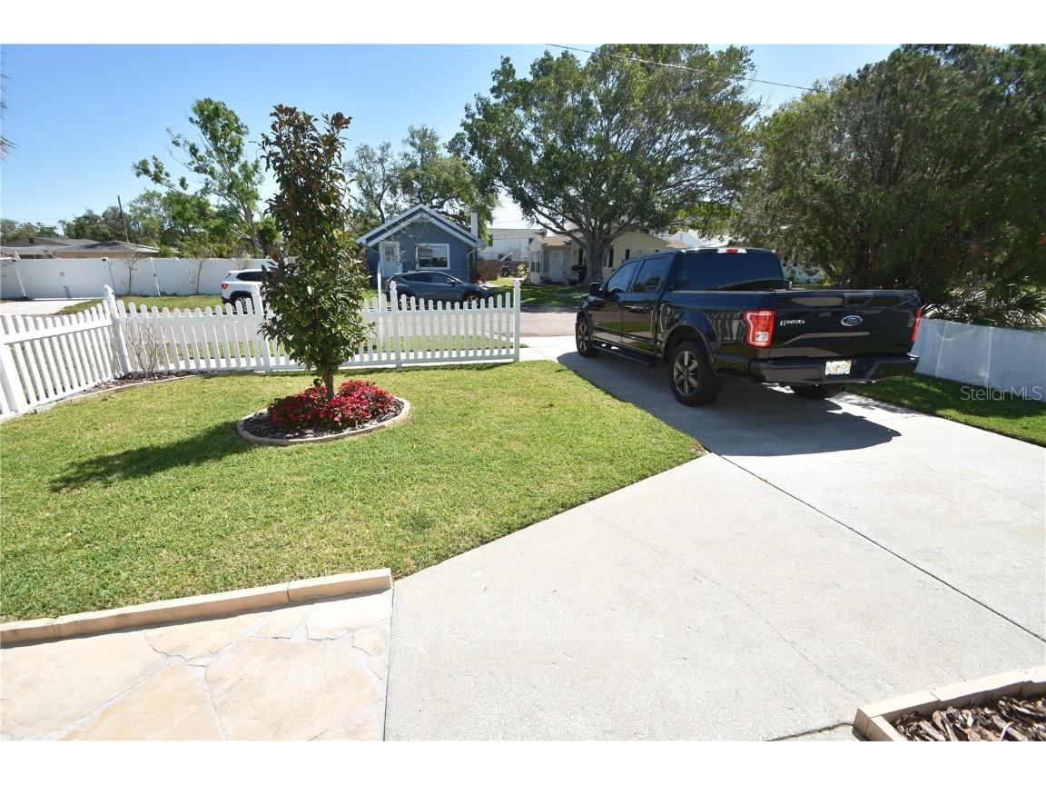 2918 10th Street N Saint Petersburg FL 33704 TB8439997 image6