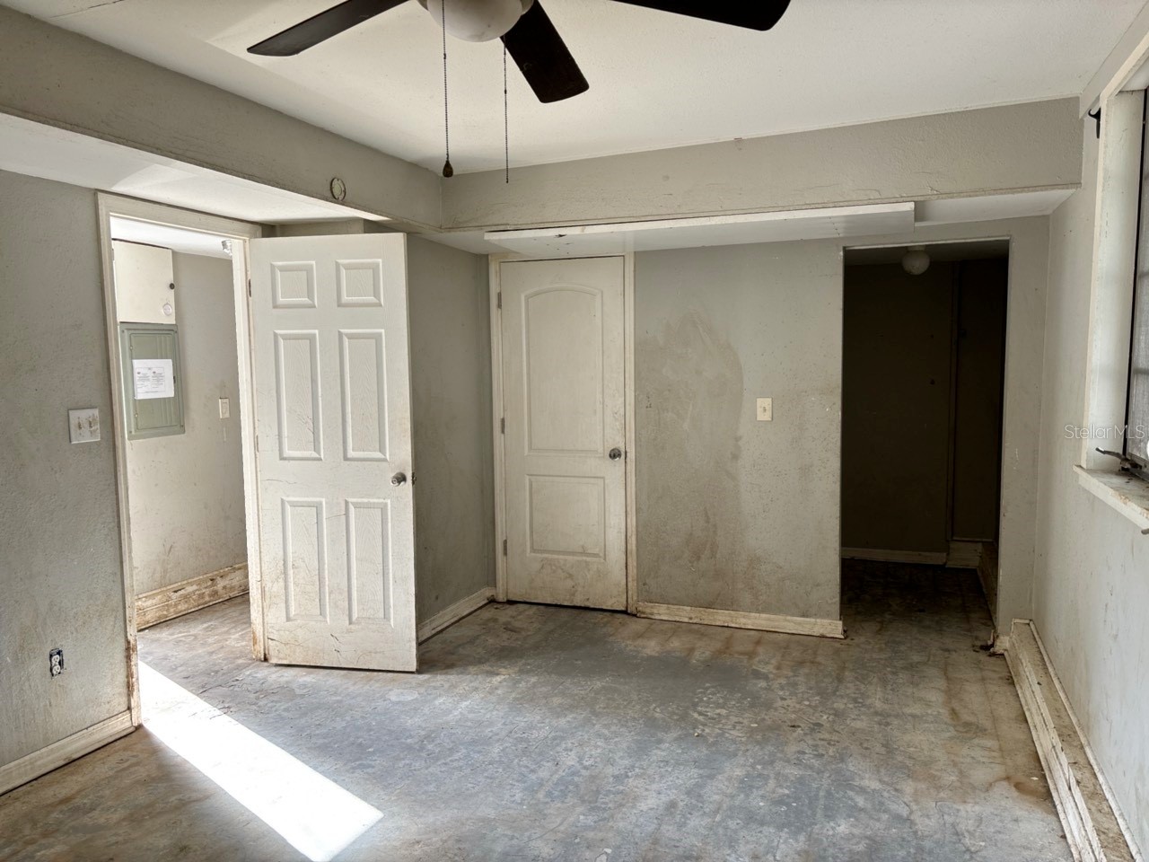 2918 49th Street N Saint Petersburg FL 33710 TB8464149 image13