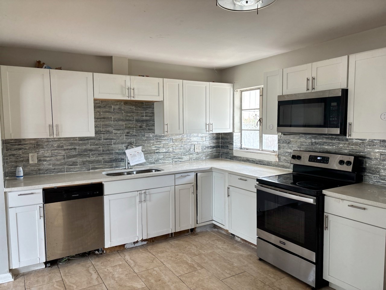 2918 49th Street N Saint Petersburg FL 33710 TB8464149 image8