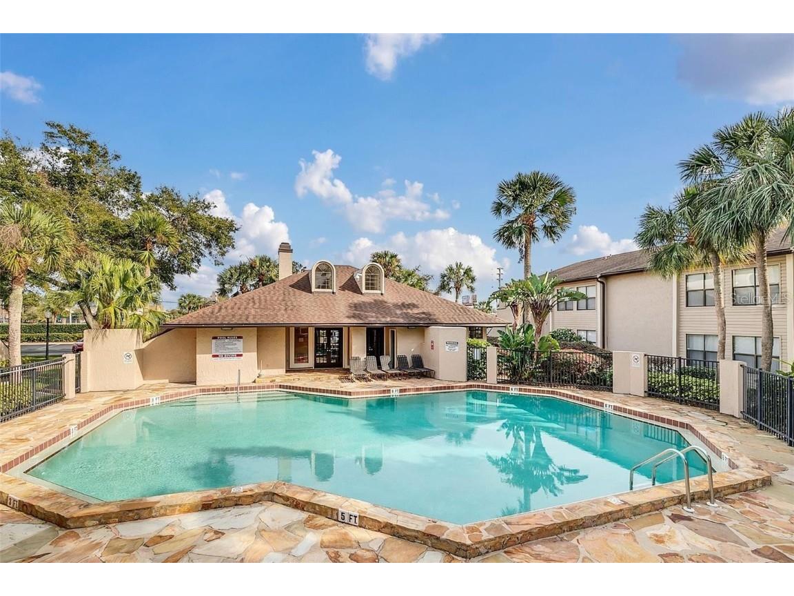 2918 Antique Oaks Cir #APT 31 Winter Park FL 32792 O6368157 image4