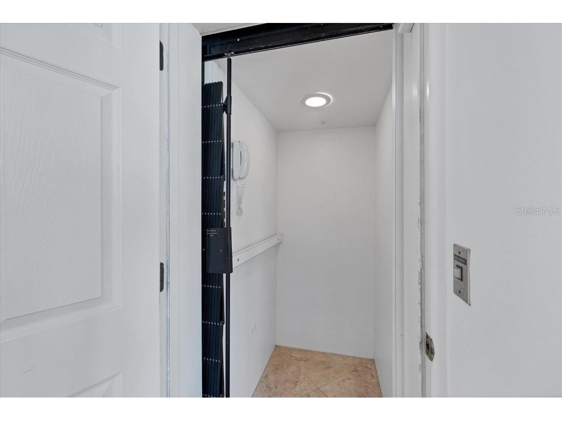 2918 Avenue E Holmes Beach FL 34217 A4650561 image12