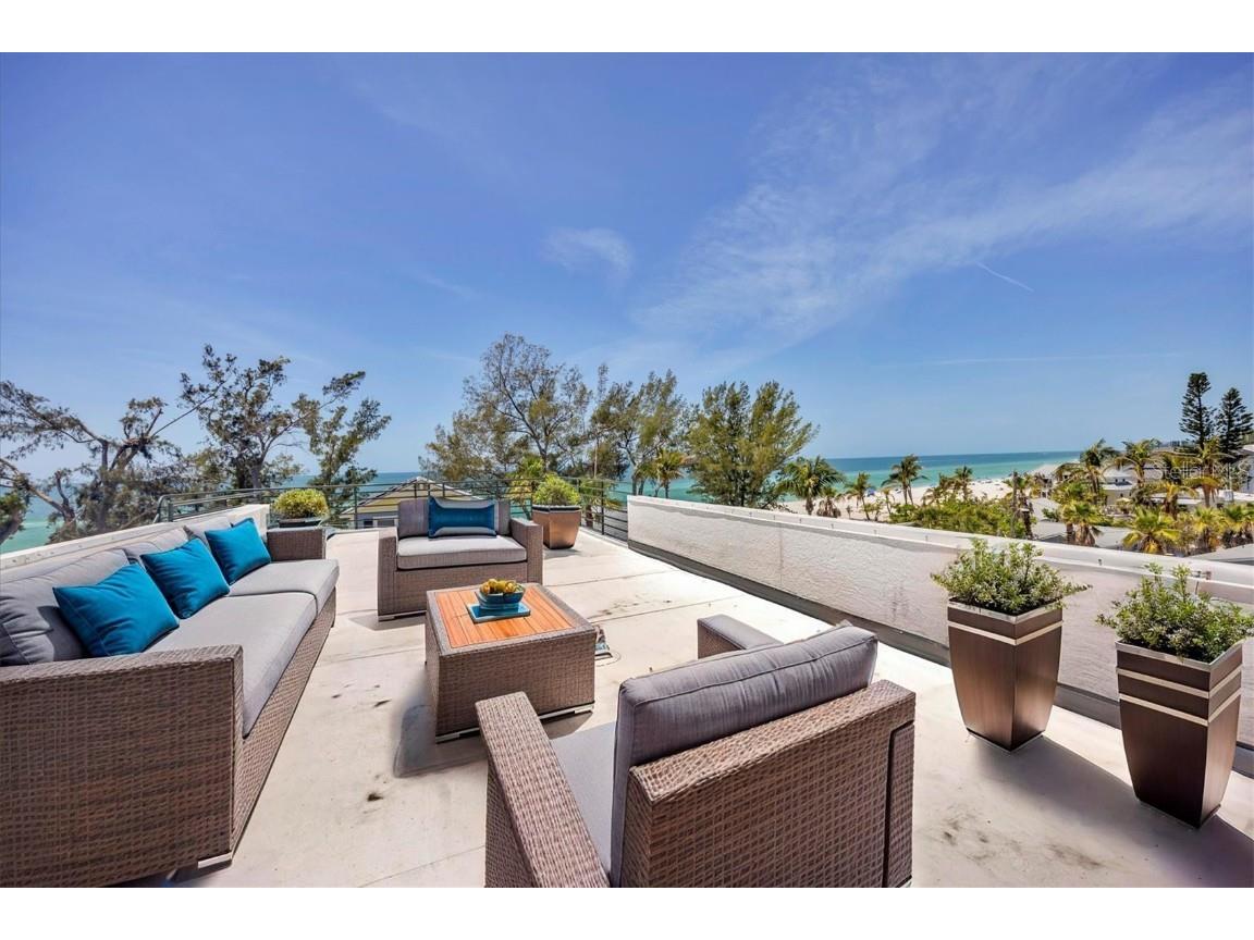 2918 Avenue E Holmes Beach FL 34217 A4650561 image8