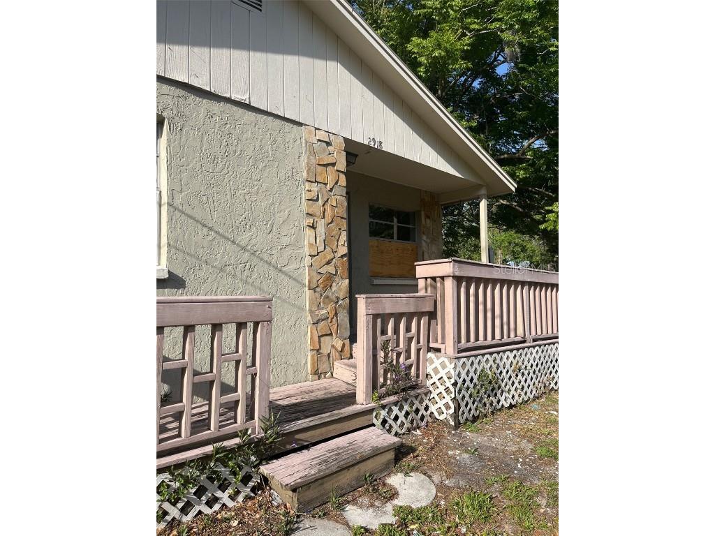 2918 E Waters Avenue Tampa FL 33604 O6292360 image1