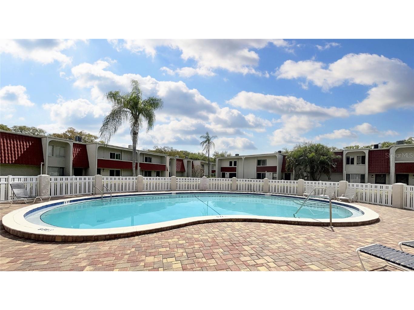 2918 Pine Cone Circle #6-40 Clearwater FL 33760 U8233778 image1