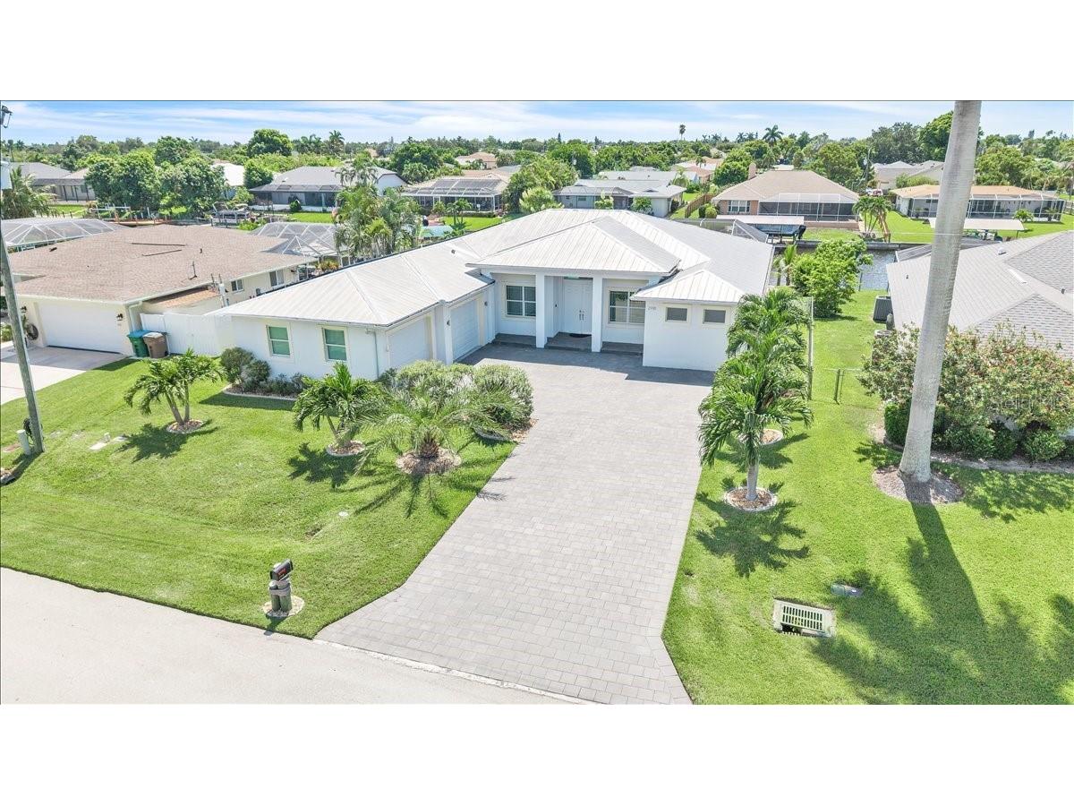 2918 SE 10th Place Cape Coral FL 33904 - RUBICON CANAL A4700947 image1