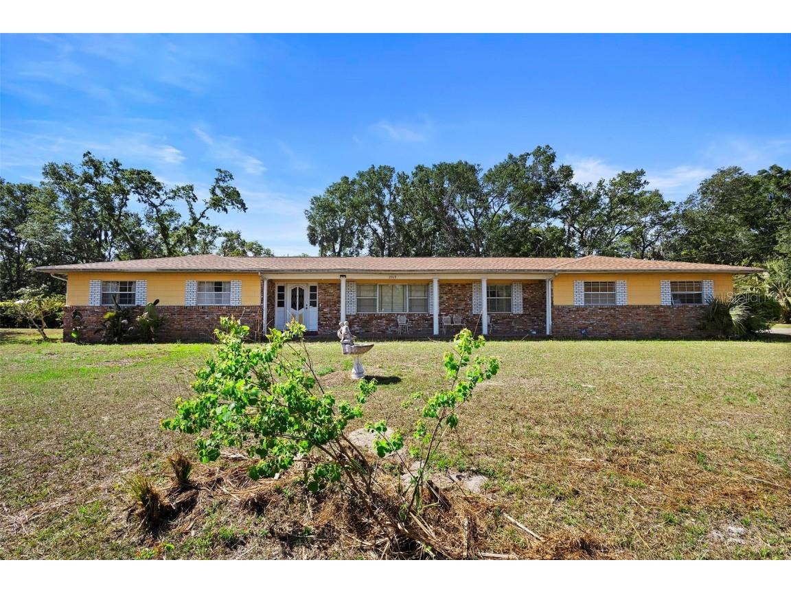 2919 Griffin Road Leesburg FL 34748 V4941984 image1