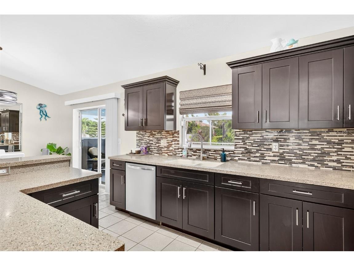 2919 SW 25th Street Cape Coral FL 33904 C7518547 image5