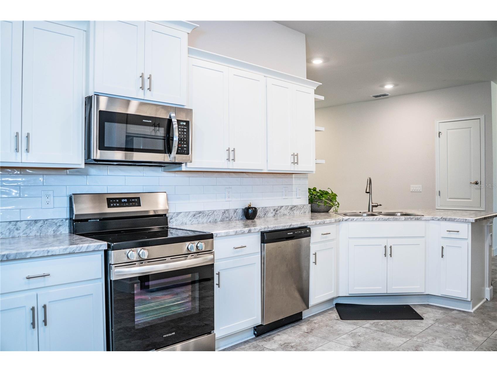 292 Krenson Bay Loop Winter Haven FL 33881 L4962135 image17
