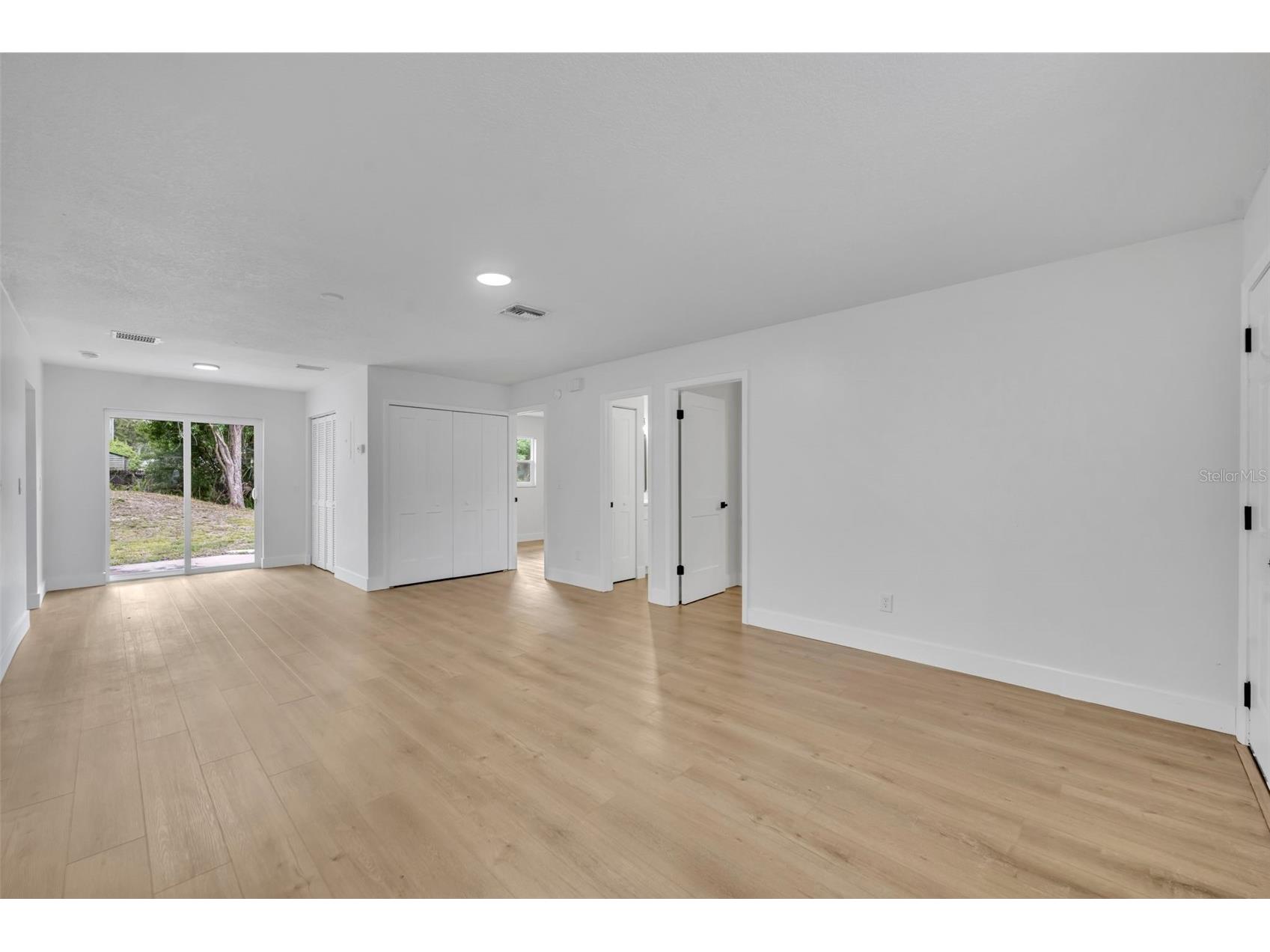 292 S 3rd Street #A AND B Lake Mary FL 32746 O6402371 image4