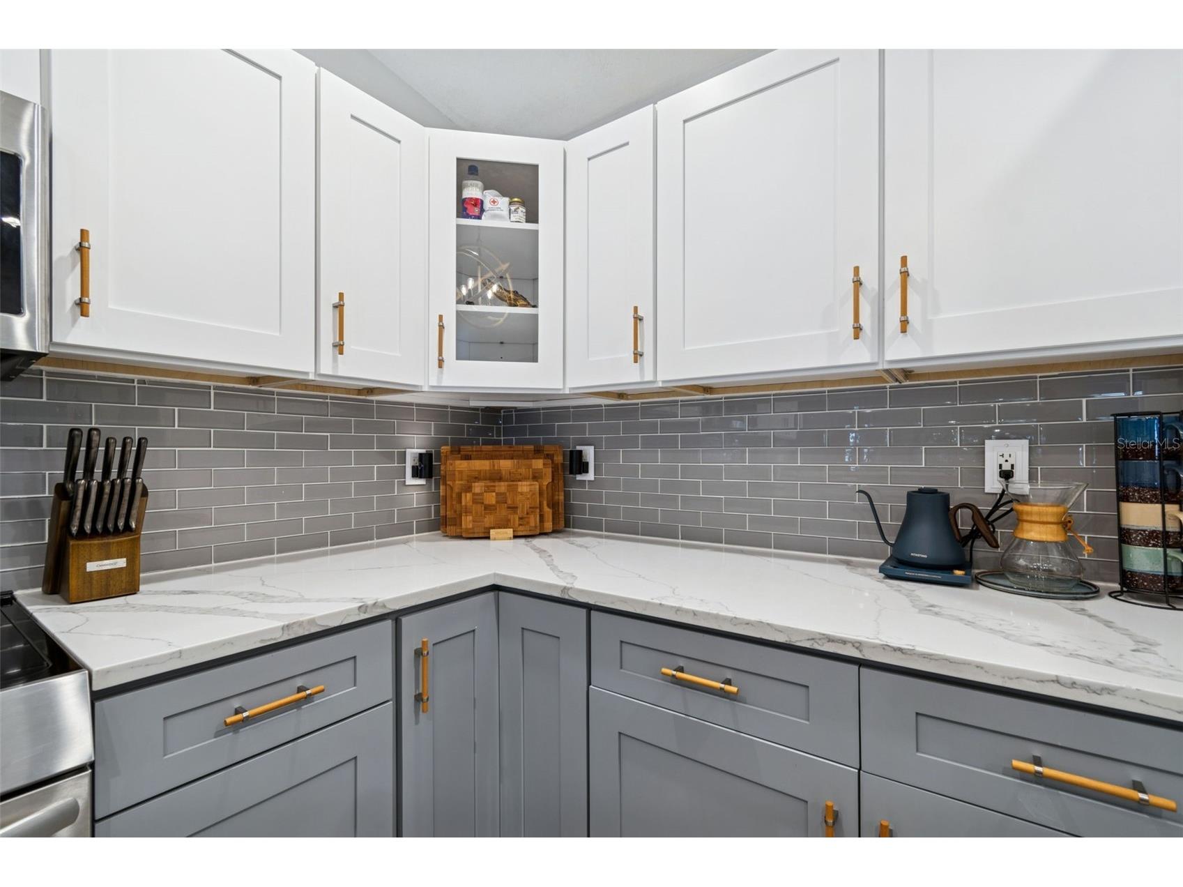 292 Sunlit Cove Drive NE Saint Petersburg FL 33702 - RIVIERA BAY-->TAMPA BAY-->GULF TB8465264 image42