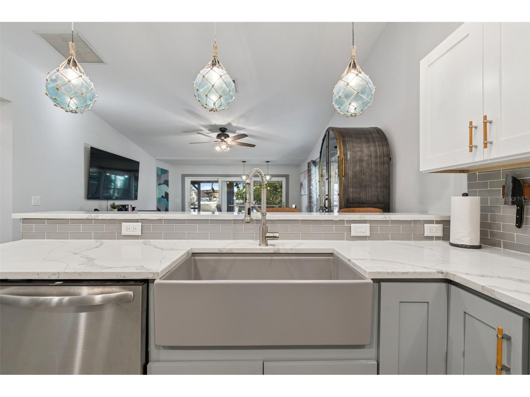 292 Sunlit Cove Drive NE Saint Petersburg FL 33702 - RIVIERA BAY-->TAMPA BAY-->GULF TB8465264 image43