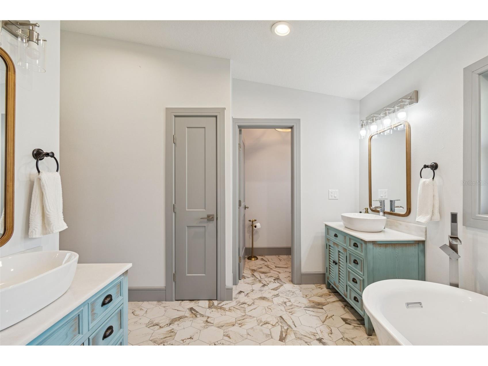 292 Sunlit Cove Drive NE Saint Petersburg FL 33702 - RIVIERA BAY-->TAMPA BAY-->GULF TB8465264 image72