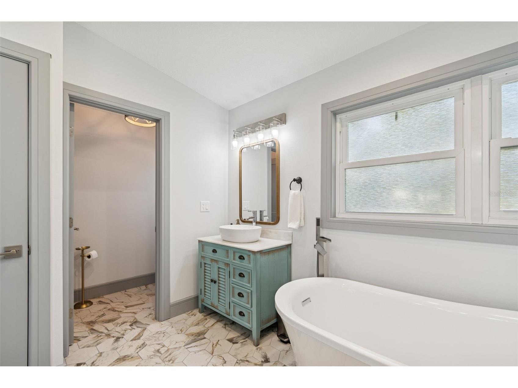 292 Sunlit Cove Drive NE Saint Petersburg FL 33702 - RIVIERA BAY-->TAMPA BAY-->GULF TB8465264 image75