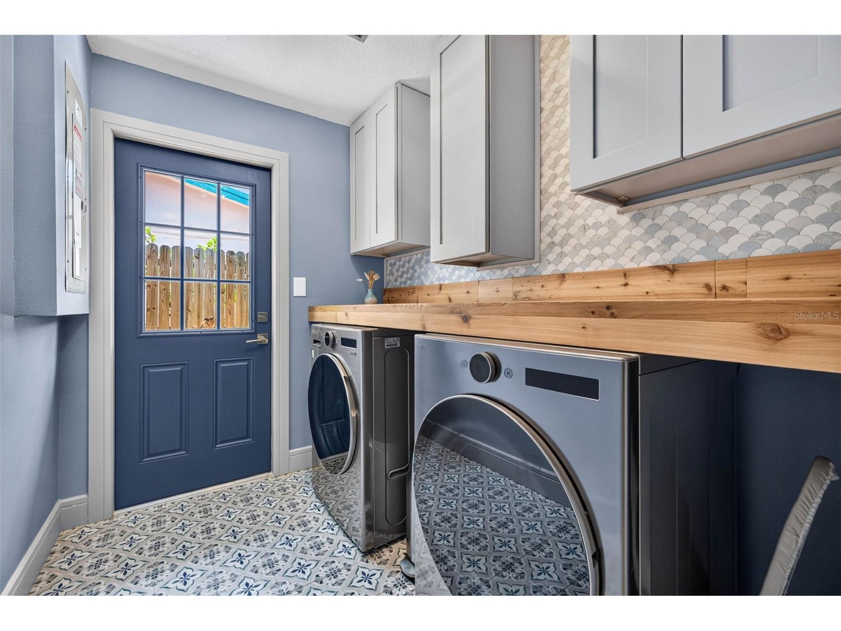 292 Sunlit Cove Drive NE Saint Petersburg FL 33702 TB8525678 image16