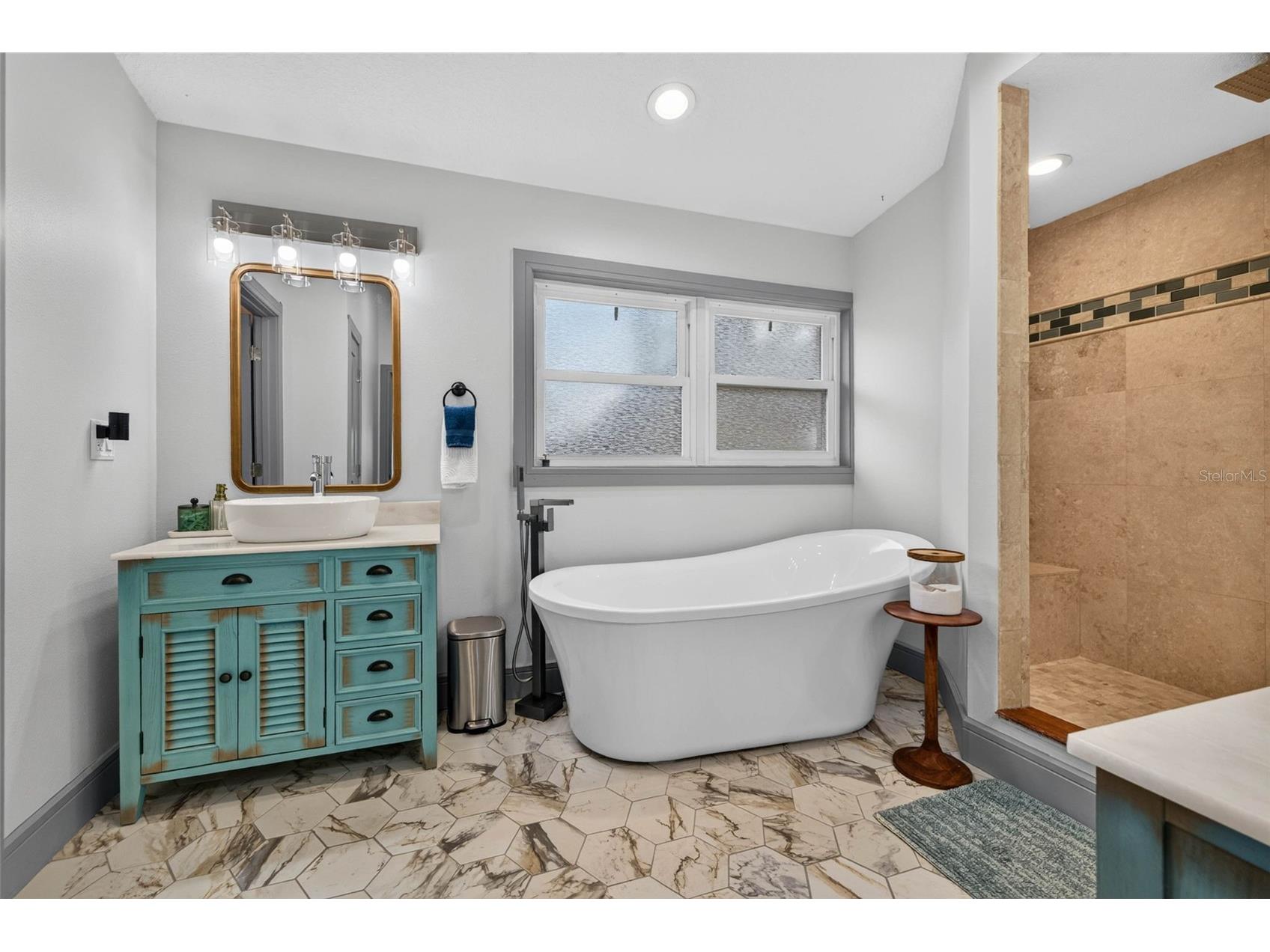 292 Sunlit Cove Drive NE Saint Petersburg FL 33702 TB8525678 image29