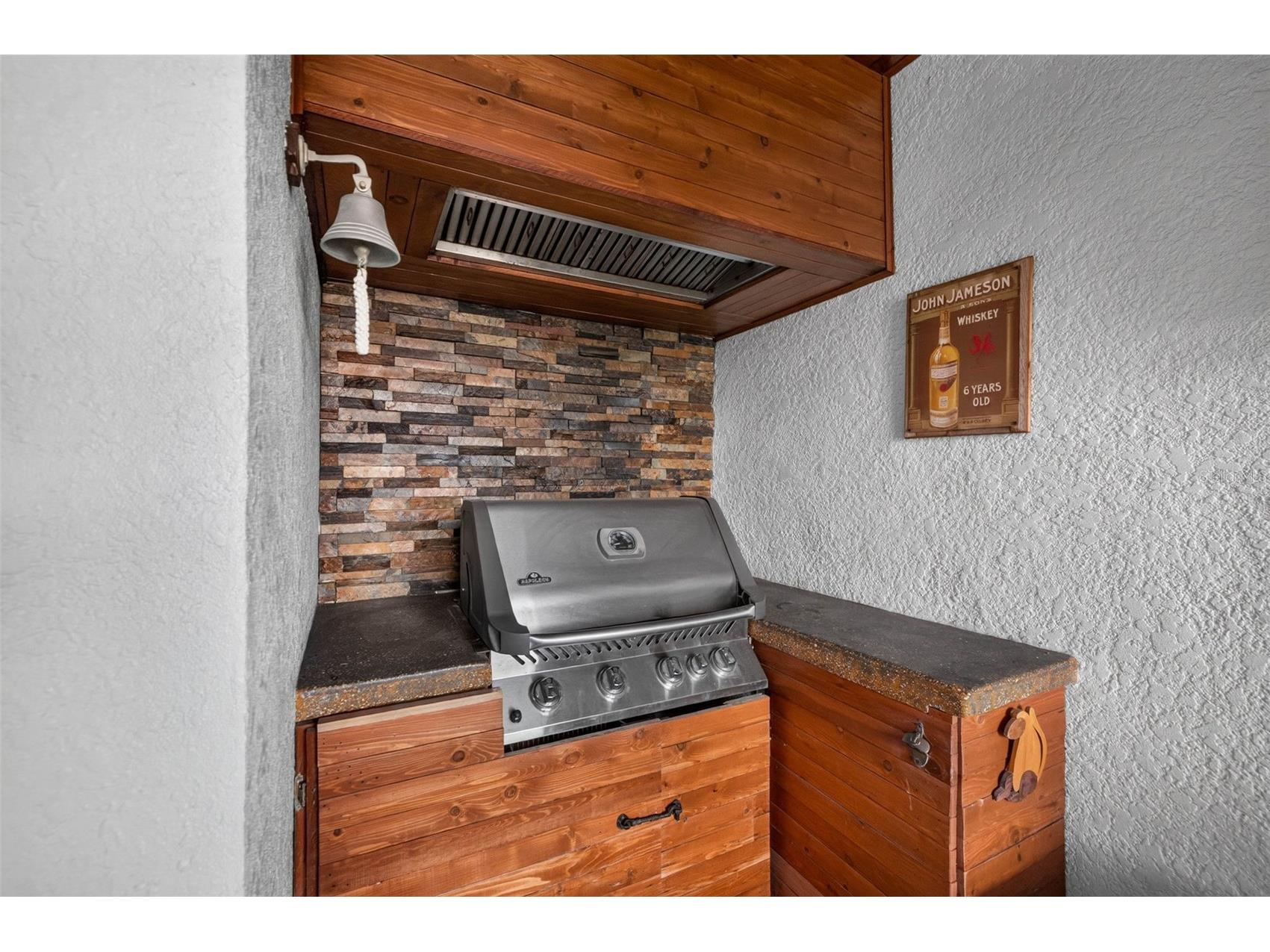 292 Sunlit Cove Drive NE Saint Petersburg FL 33702 TB8525678 image36