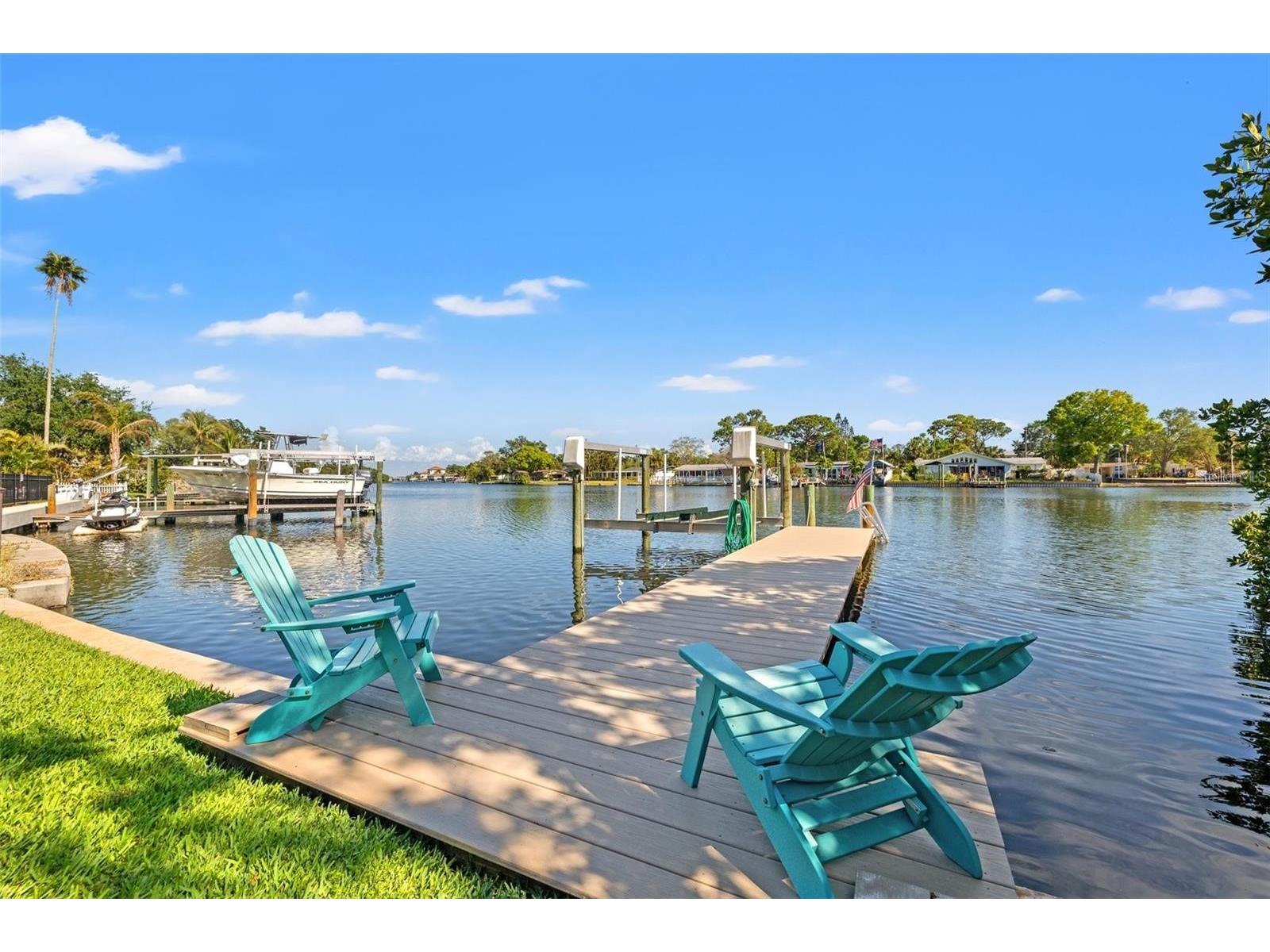 292 Sunlit Cove Drive NE Saint Petersburg FL 33702 TB8525678 image43