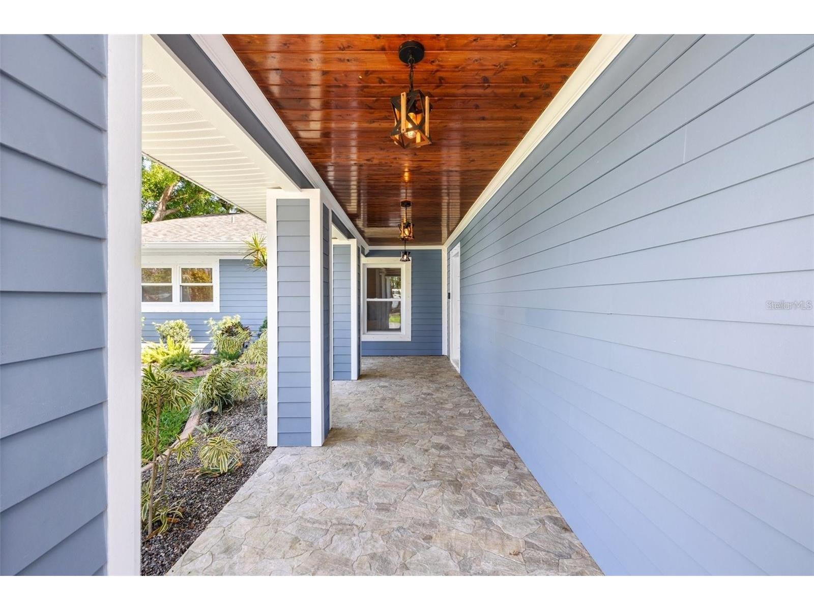 292 Sunlit Cove Drive NE Saint Petersburg FL 33702 TB8525678 image5