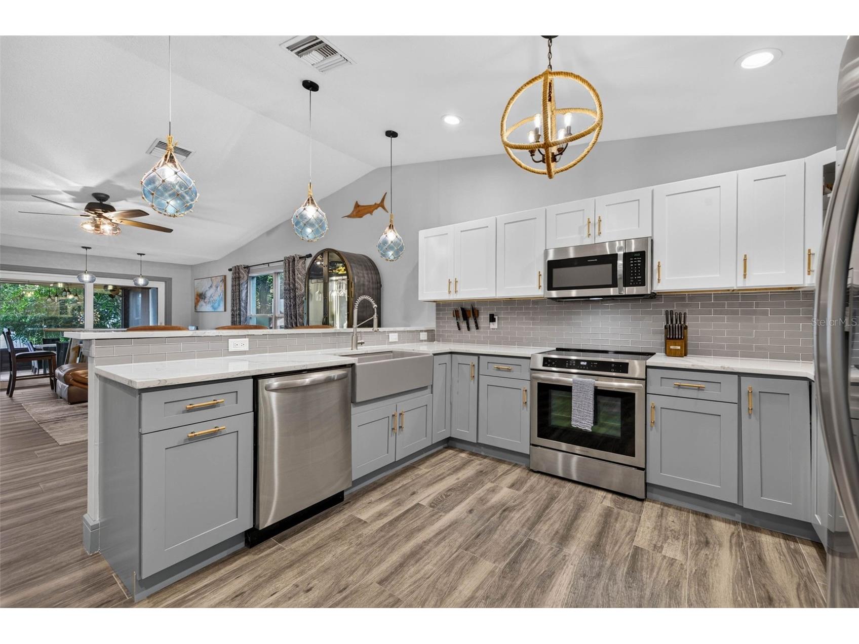 292 Sunlit Cove Drive NE Saint Petersburg FL 33702 TB8525678 image7
