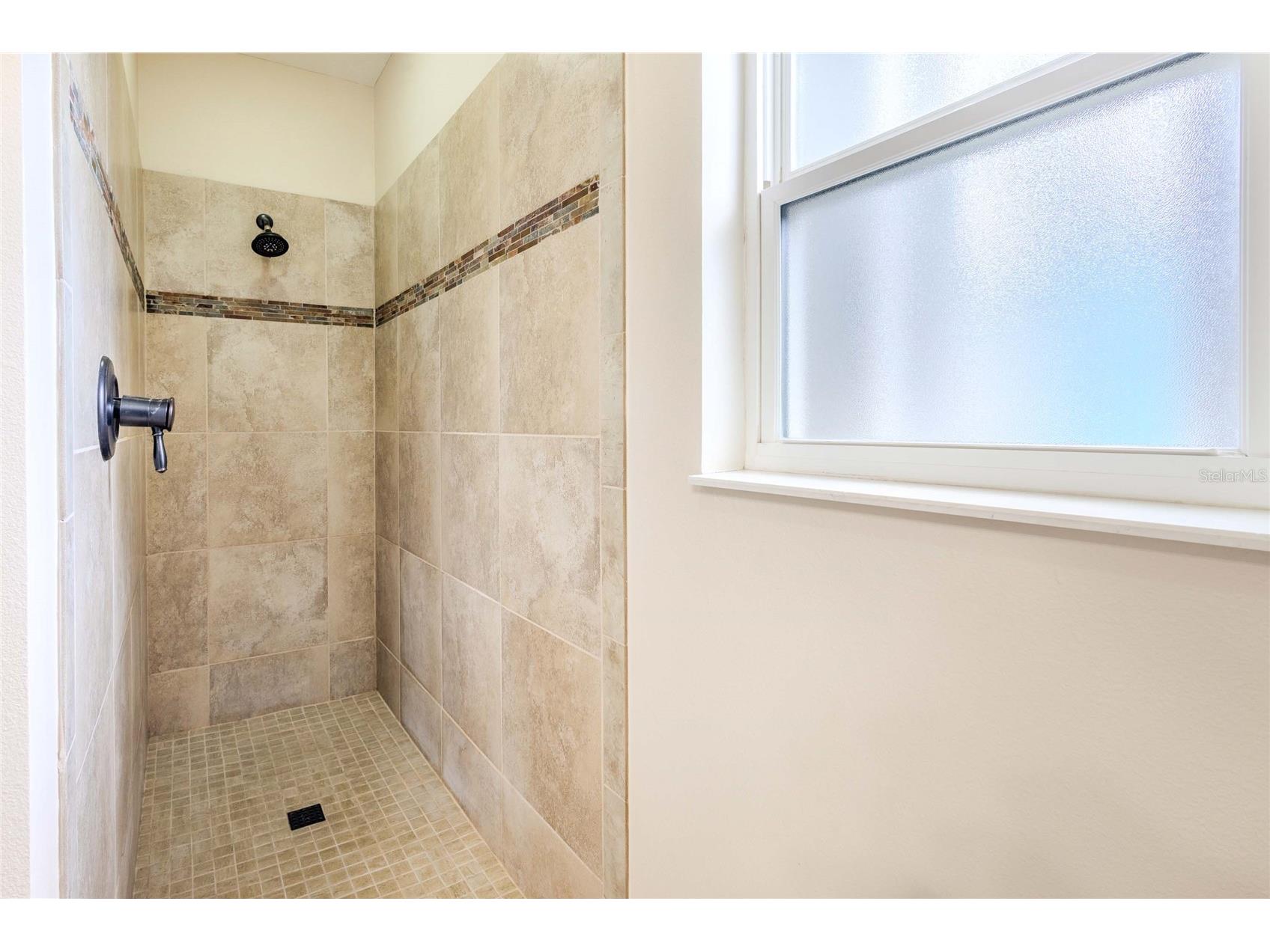 2920 Edgewood Lane Sarasota FL 34231 A4699454 image16