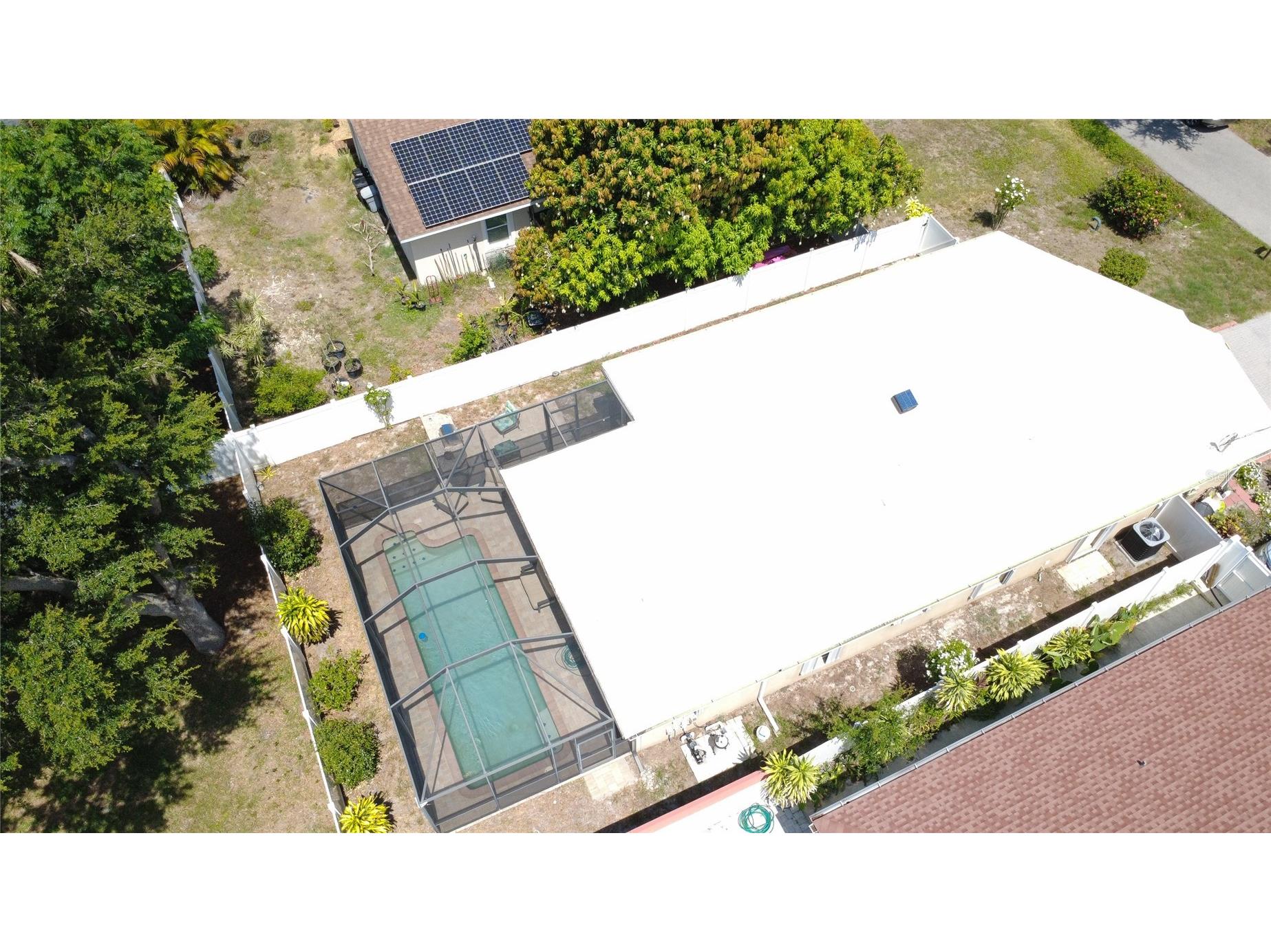 2920 Edgewood Lane Sarasota FL 34231 A4699454 image32