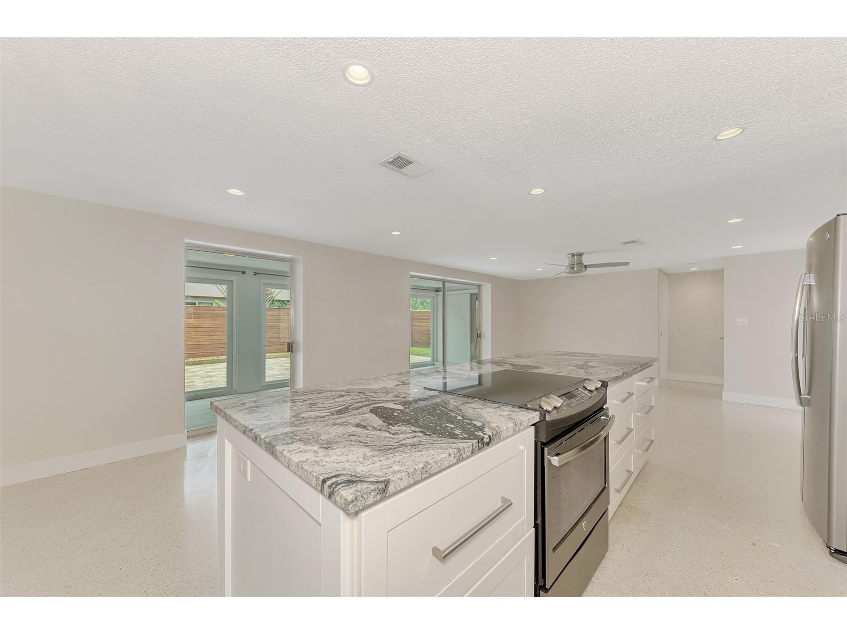 2920 Gulf Gate Drive Sarasota FL 34231 A4696797 image21