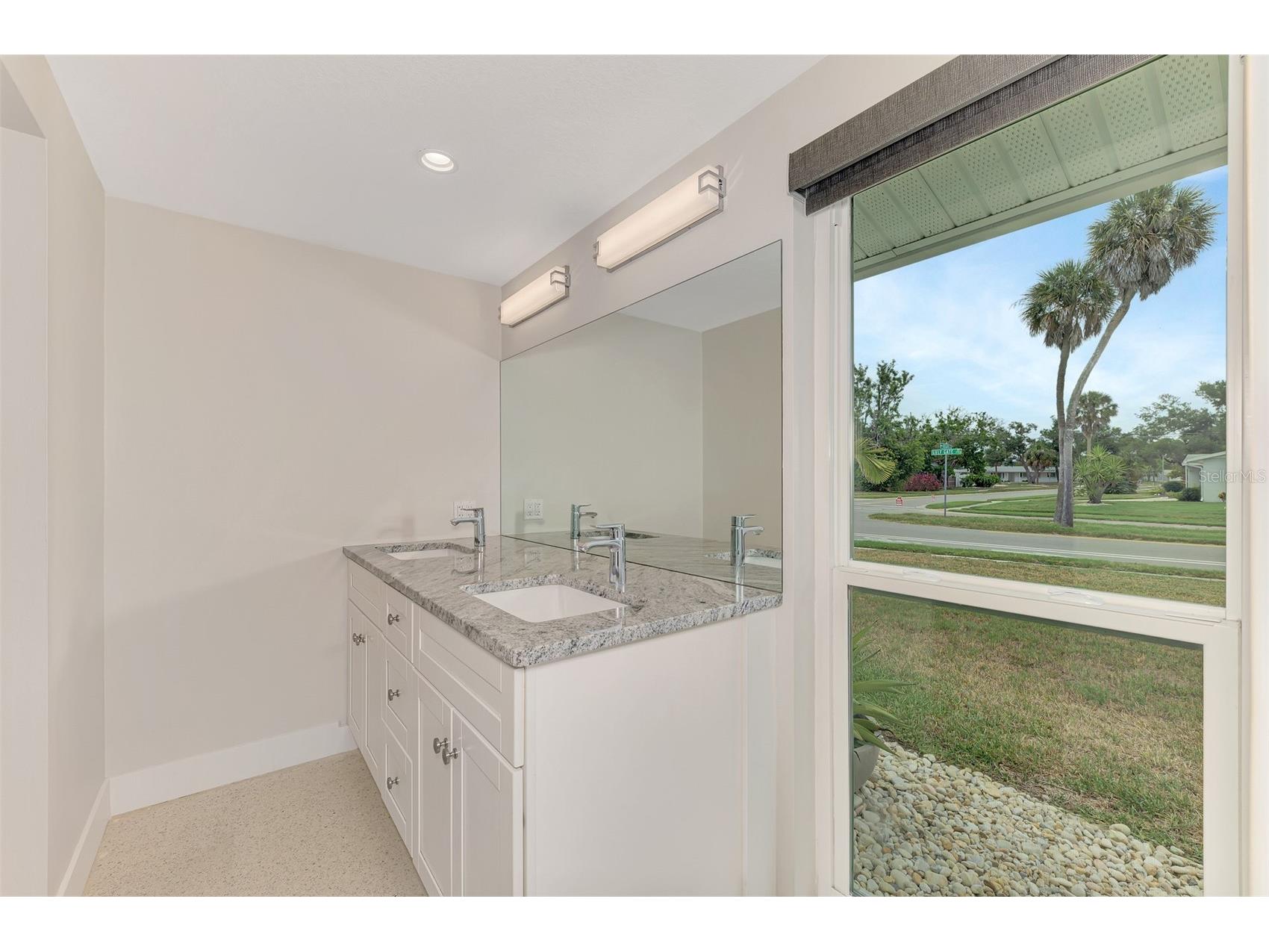 2920 Gulf Gate Drive Sarasota FL 34231 A4696797 image28