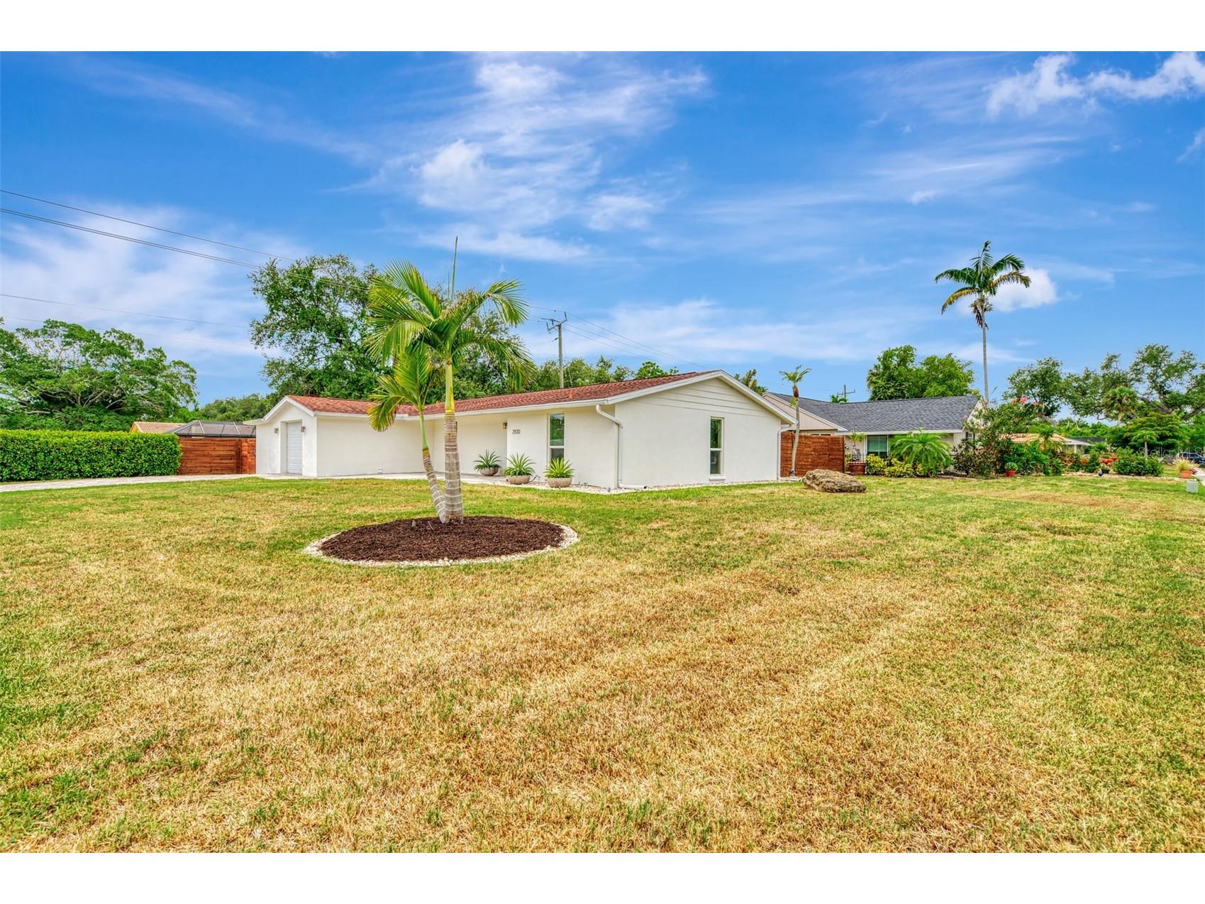 2920 Gulf Gate Drive Sarasota FL 34231 A4696797 image3