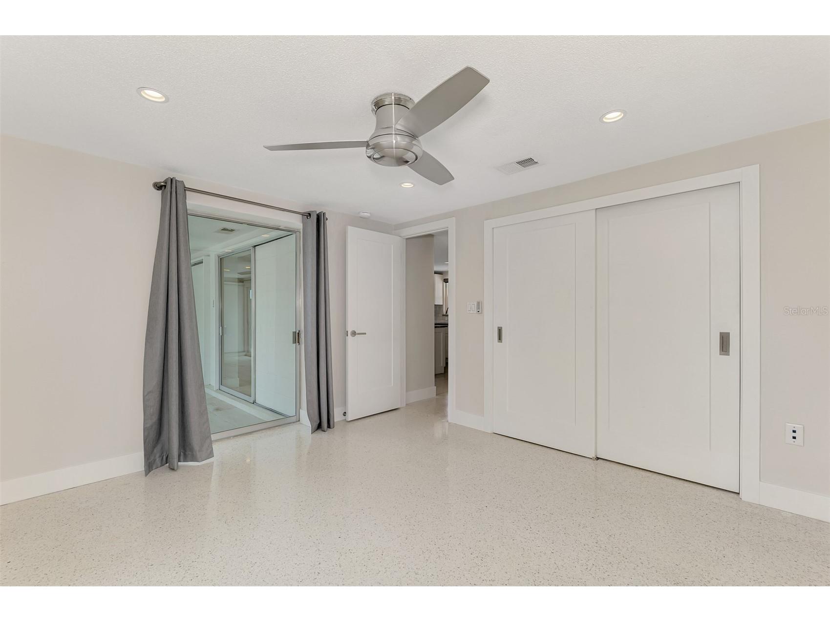 2920 Gulf Gate Drive Sarasota FL 34231 A4696797 image32