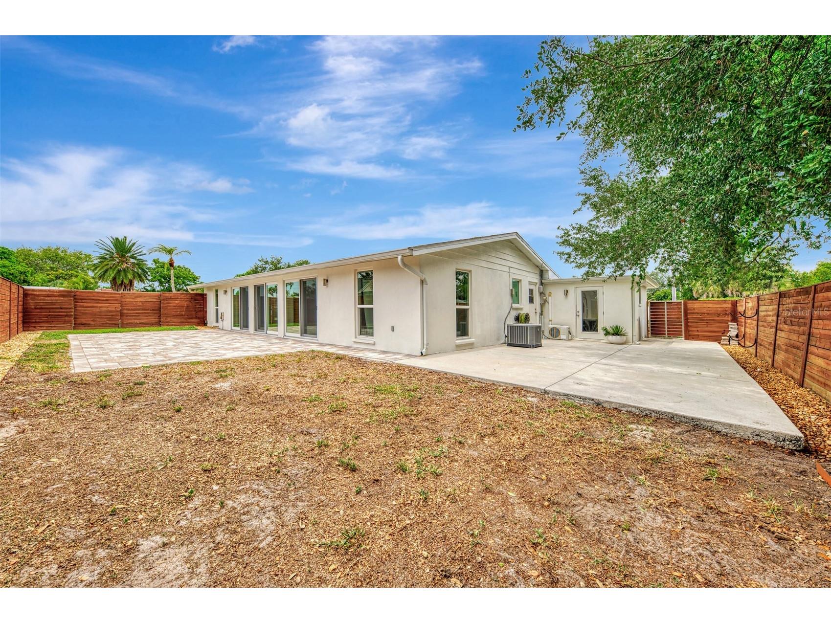 2920 Gulf Gate Drive Sarasota FL 34231 A4696797 image39