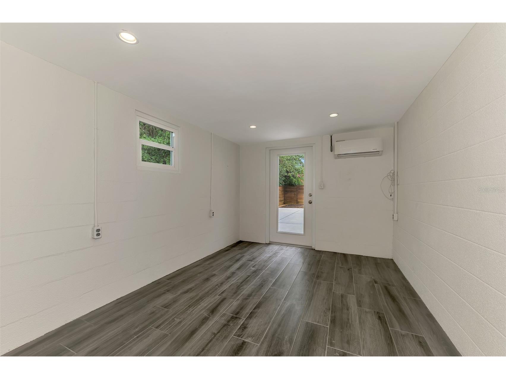 2920 Gulf Gate Drive Sarasota FL 34231 A4696797 image42