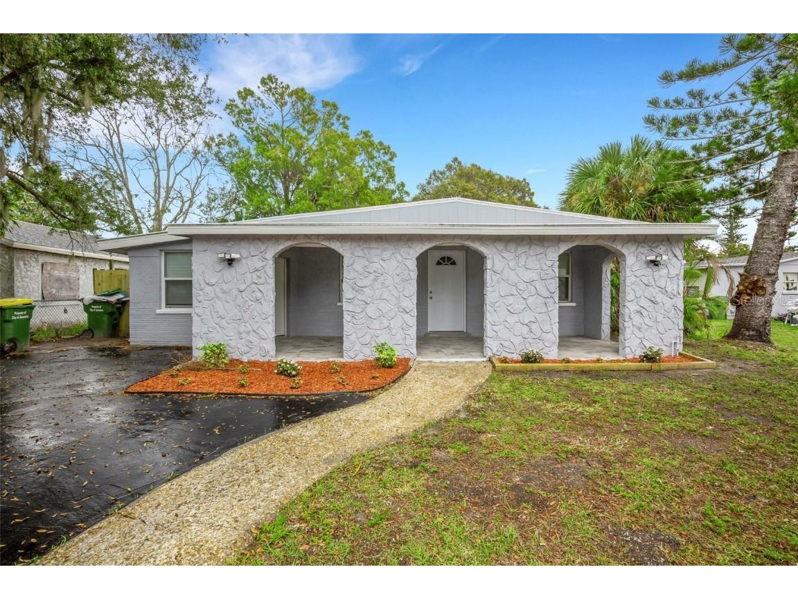 2920 Pershing Avenue Sarasota FL 34234 U8253272 image1