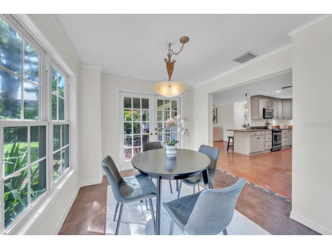 2920 W Knights Avenue Tampa FL 33611 TB8435436 image12